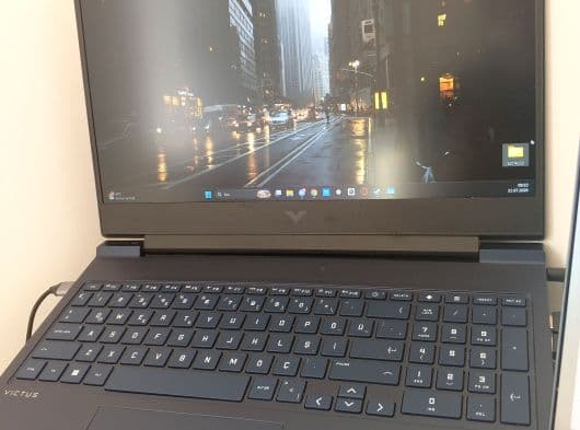 HP VİCTUS RTX 4060