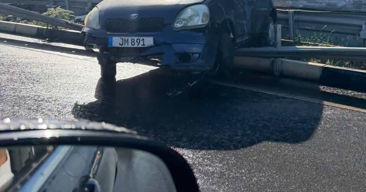 Girne-Boğaz yolunda yağış nedeniyle korkutan trafik kazası meydana geldi